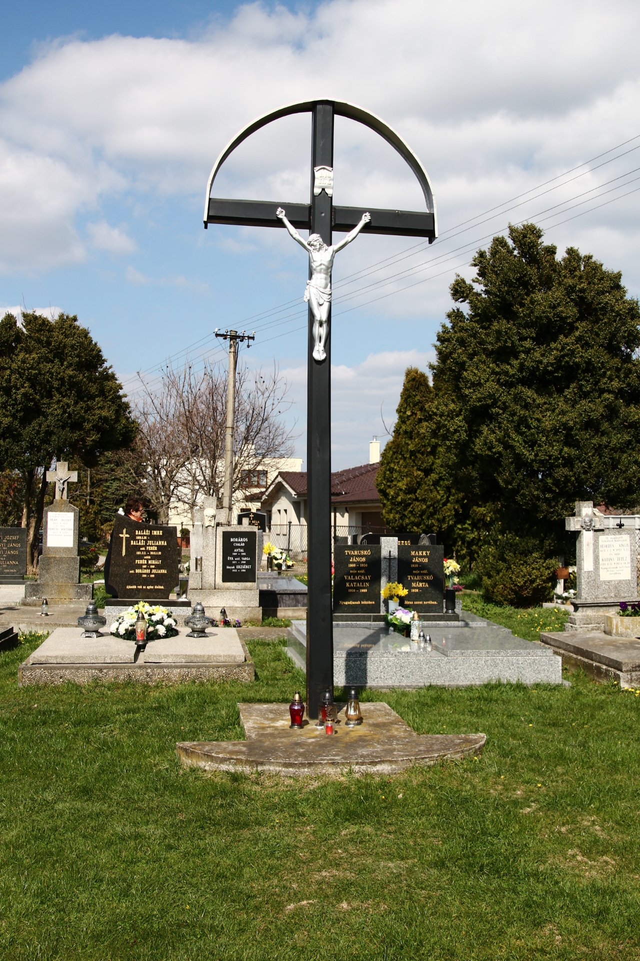 Temetői nagykereszt Alsójányokon