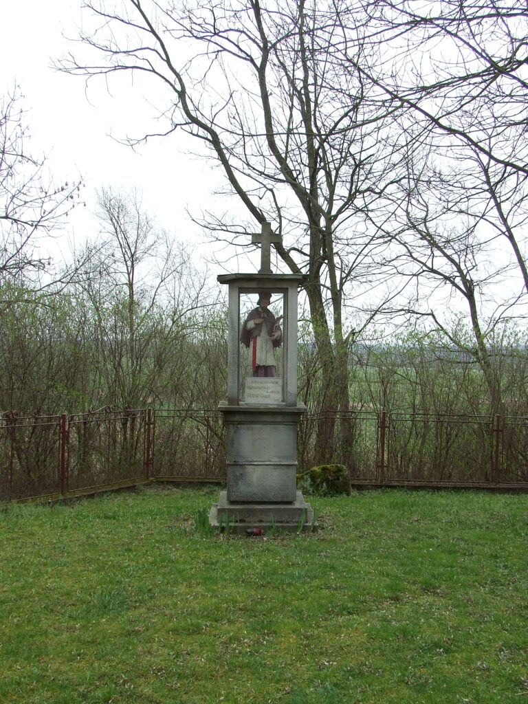 Nepomuki Szent János szobor