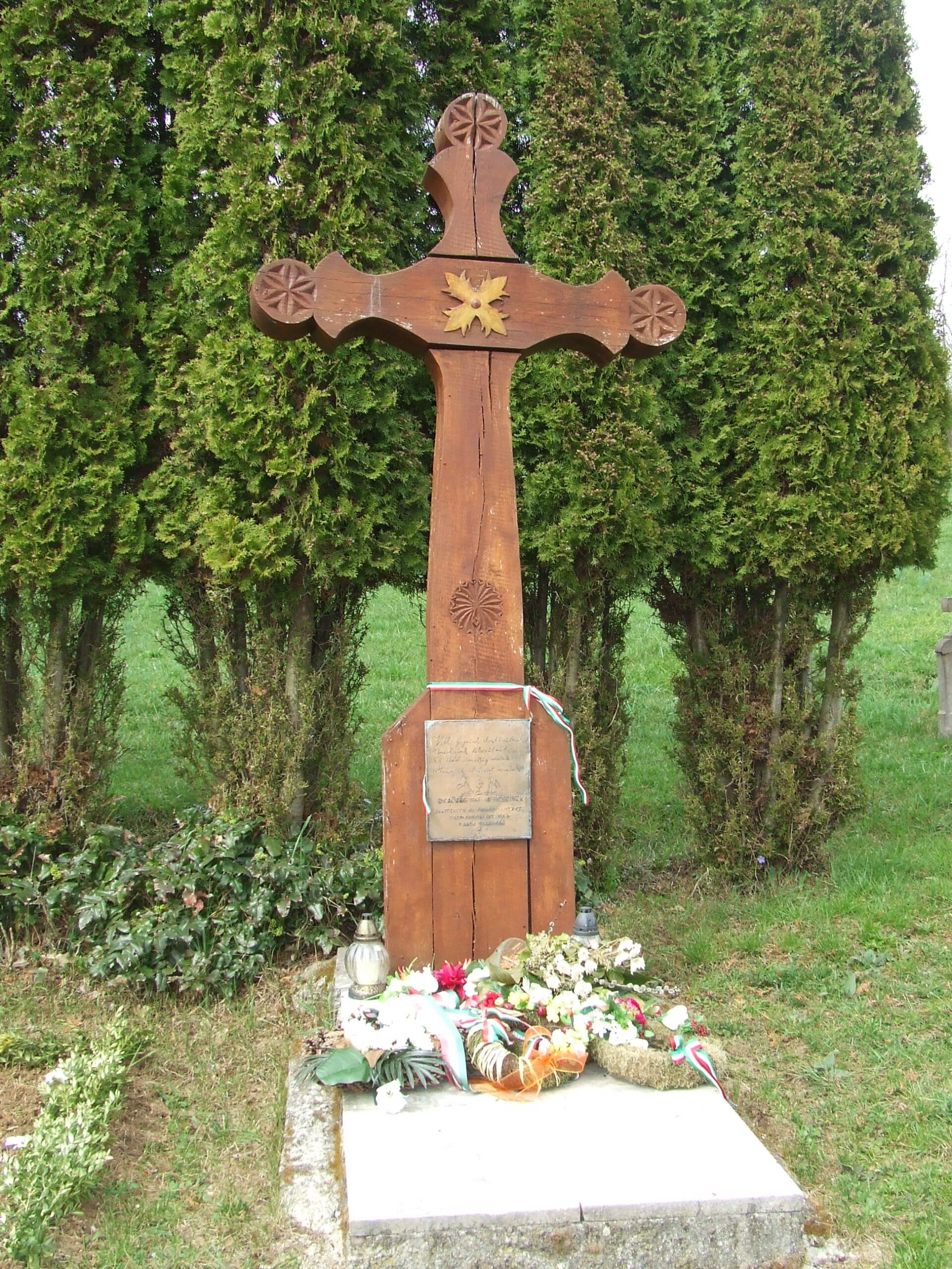 Az 1848-as hősök emlékkeresztje