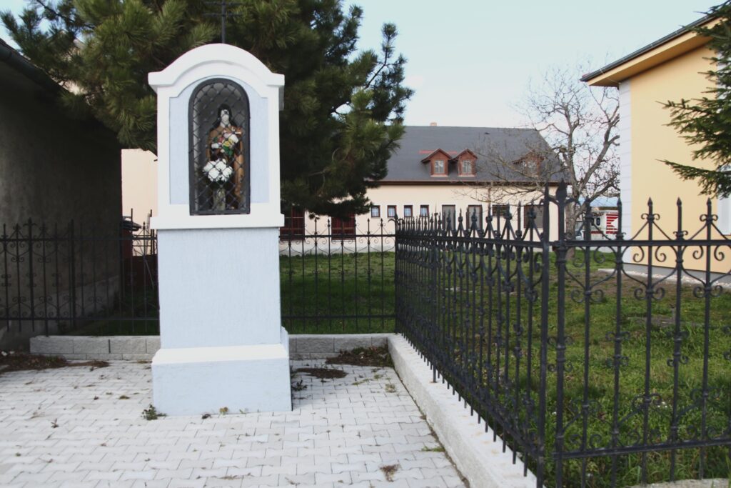 Szűz Mária képoszlop