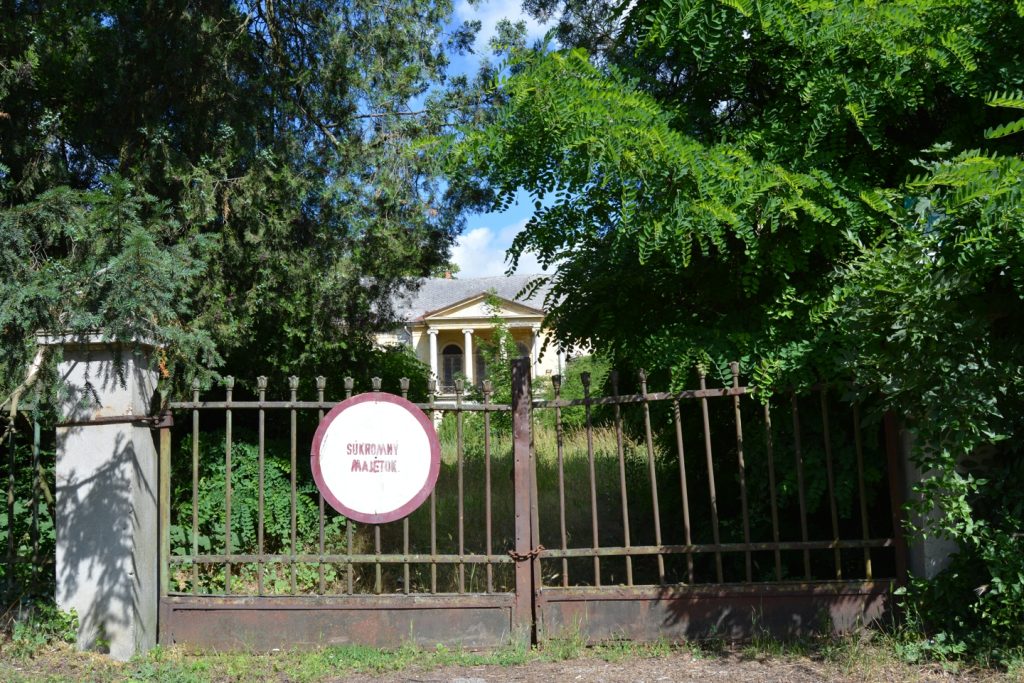 A Nemesgombai nagykastély