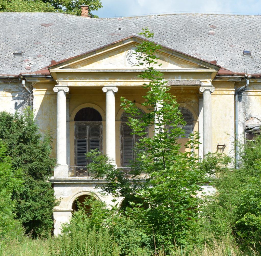 A Nemesgombai nagykastély