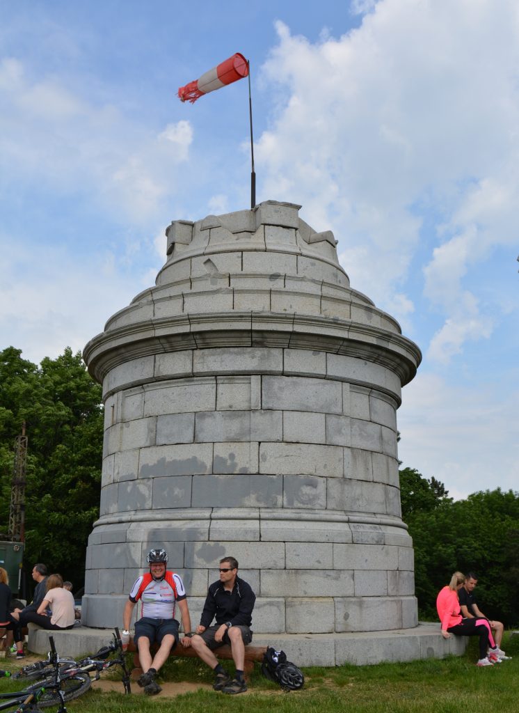 Zobor-hegyi millenniumi emlékmű