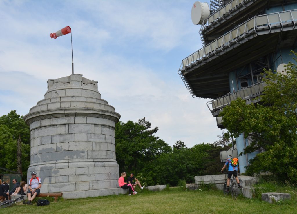 Zobor-hegyi millenniumi emlékmű