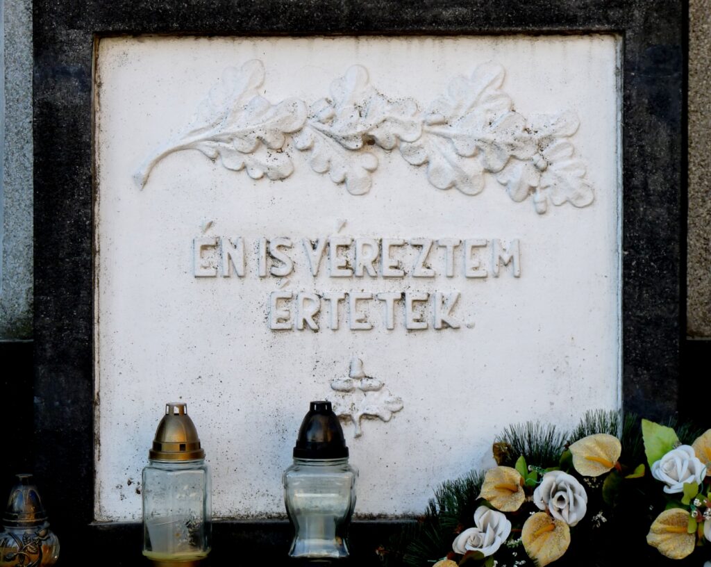 Az 1. és 2. világháború áldozatainak emlékműve