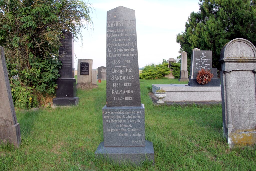 Závory Elek református lelkész sírja