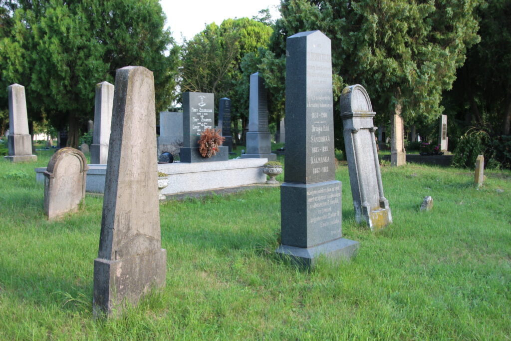 Oroszi Mihályné Nyikos Zsuzsanna sírja