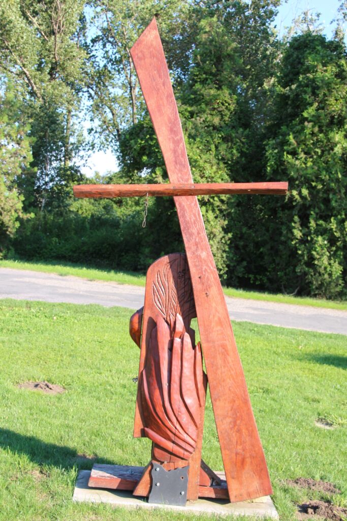 A szabadidőpark fafaragványai