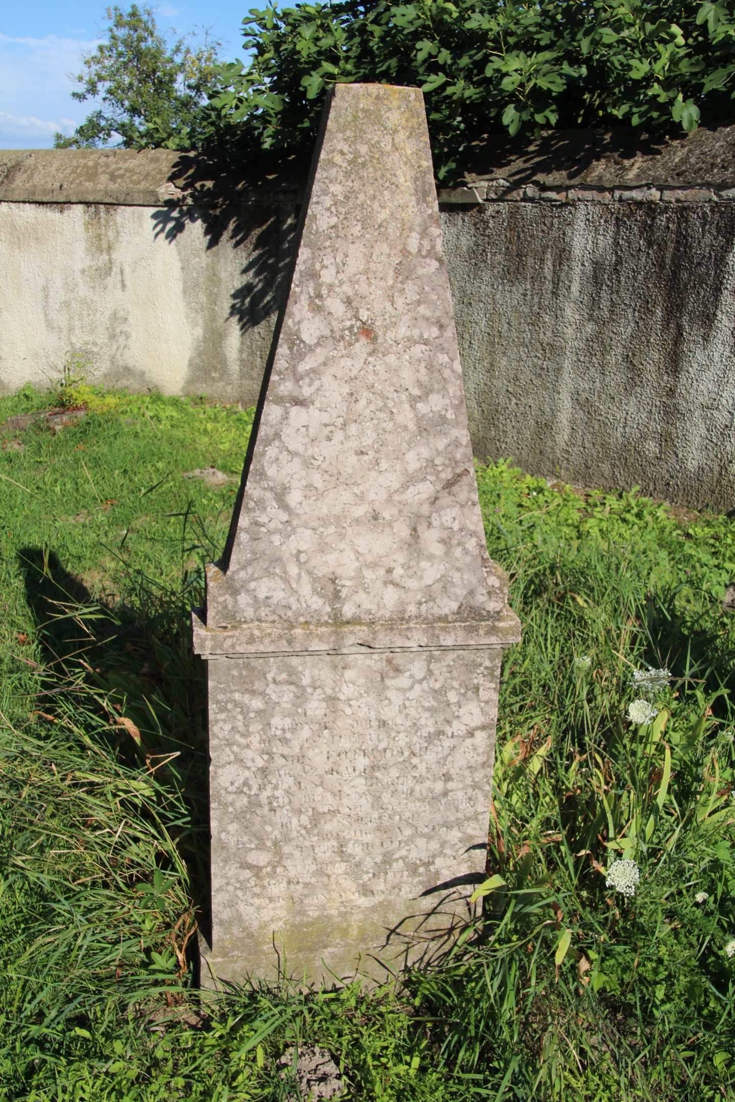 Tóth Dániel lelkipásztor sírja