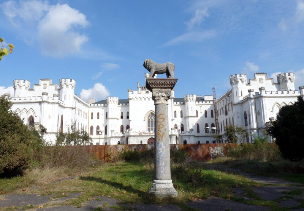 Zichy-Ferraris-kastély