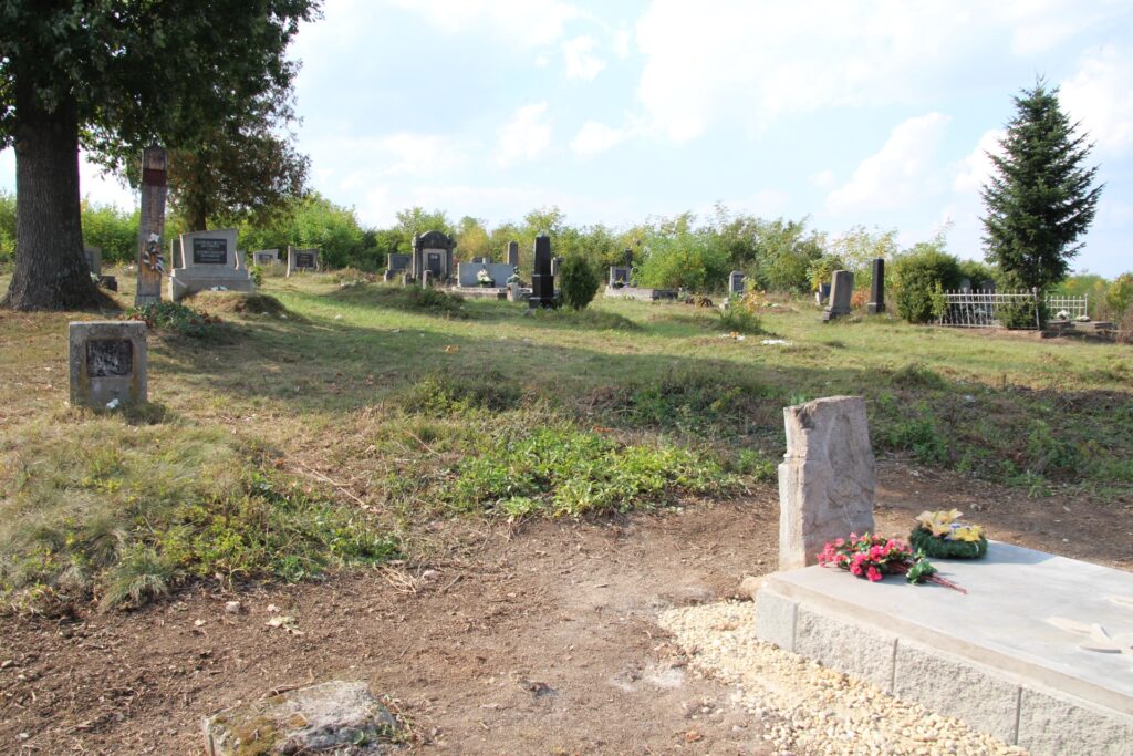 Pethő Dániel református lelkész sírja