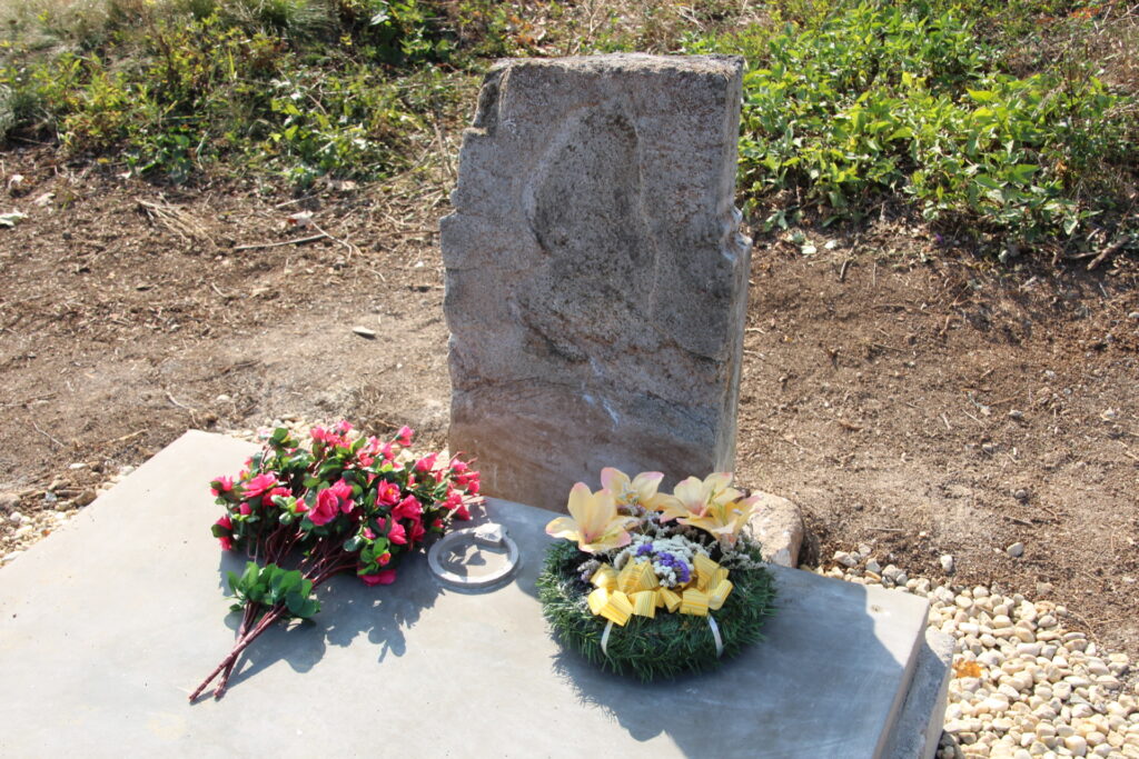 Pethő Dániel református lelkész sírja