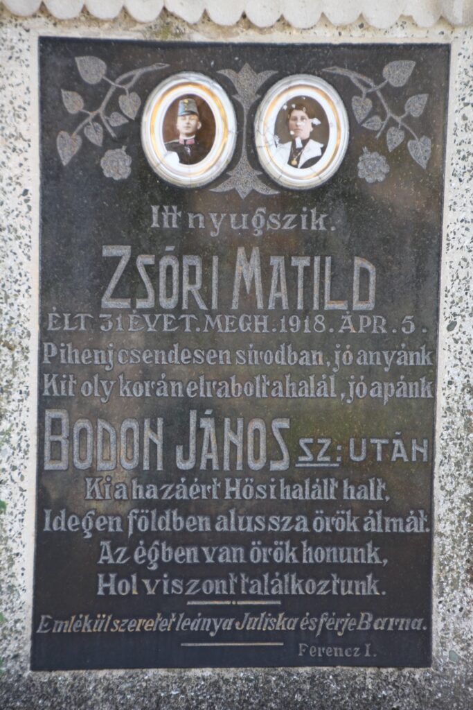 Zsóri Matild sírja és Bodon János emlékjele