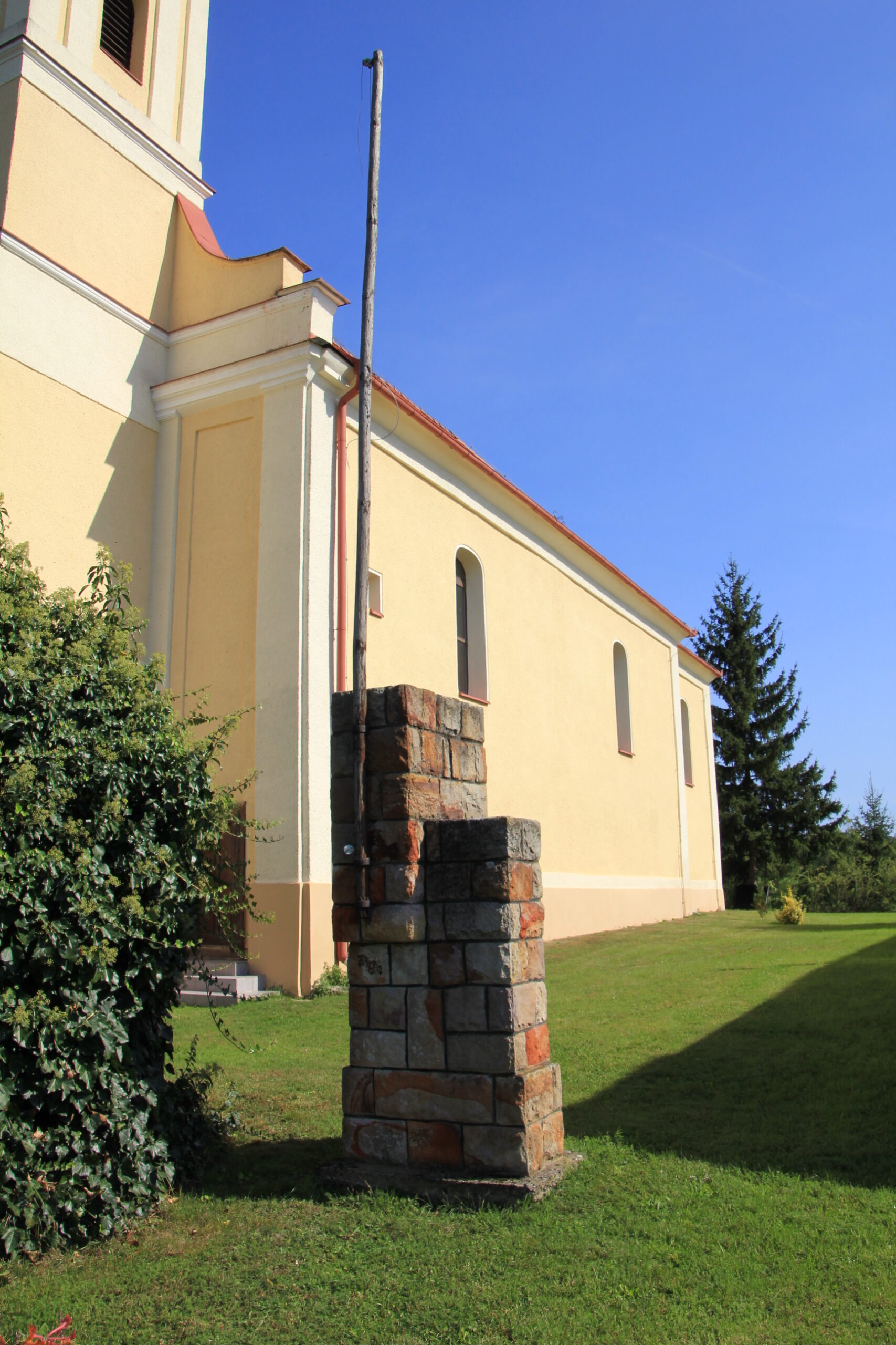 A zsélyi Országzászló-tartóoszlop