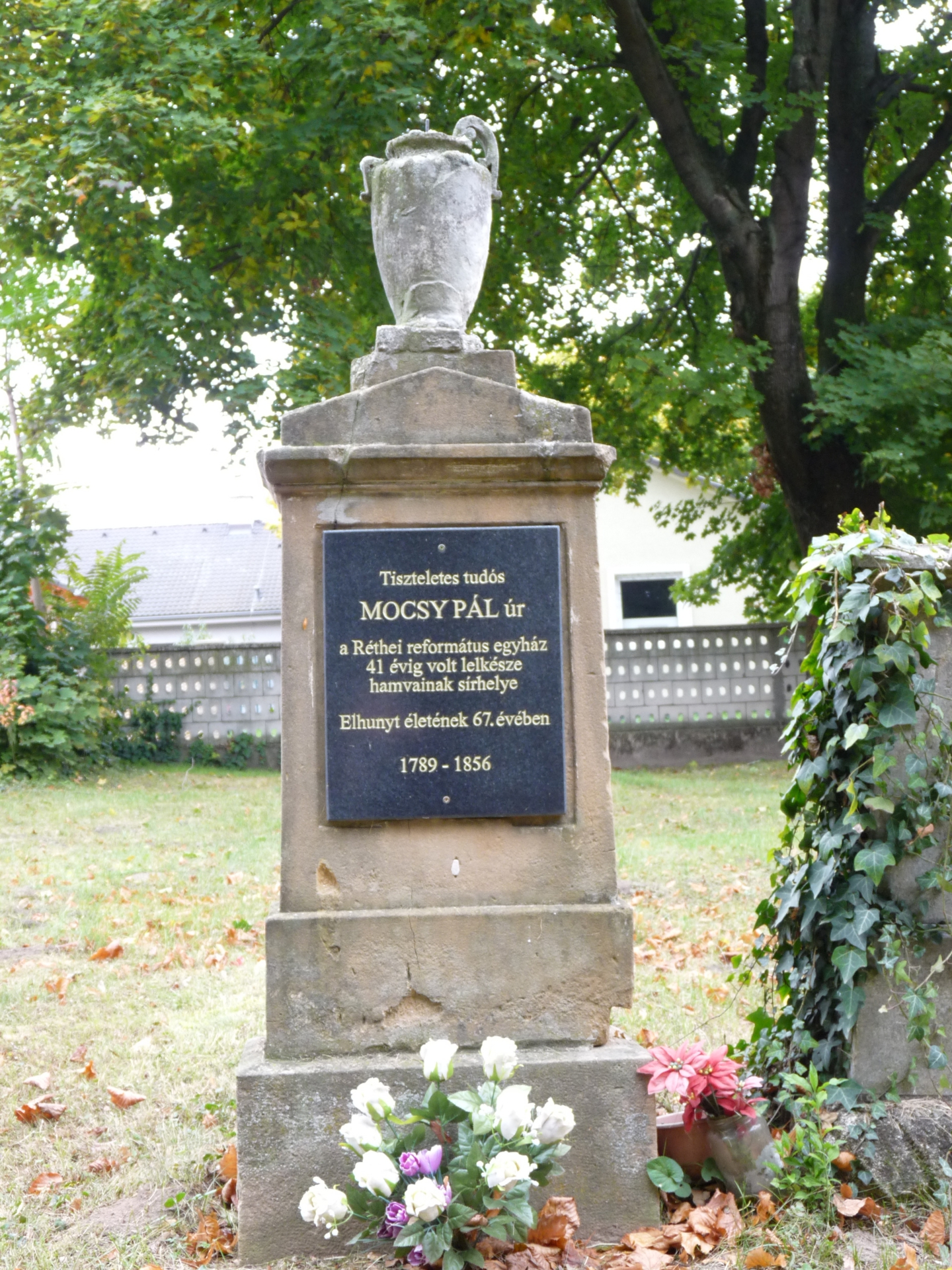 Motsi (Mocsi) Pál lelkész sírhelye