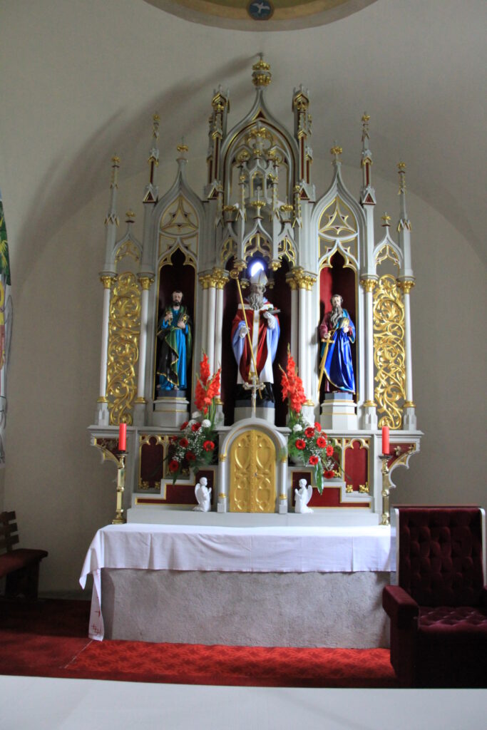 A szklabonyai római katolikus templom