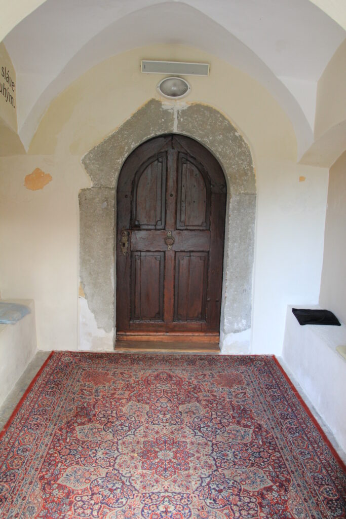 A szklabonyai római katolikus templom