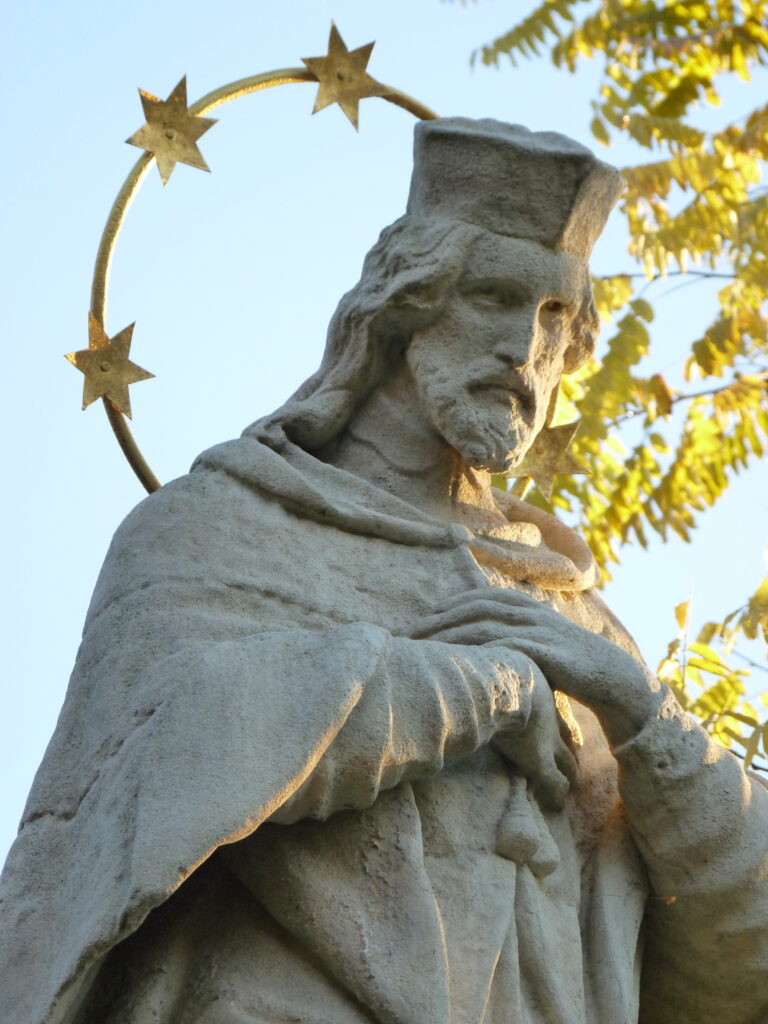 Nepomuki Szent János szobor