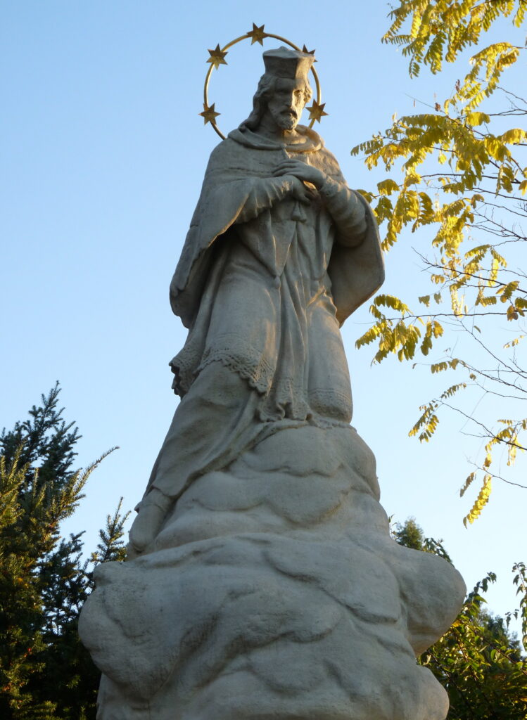 Nepomuki Szent János szobor