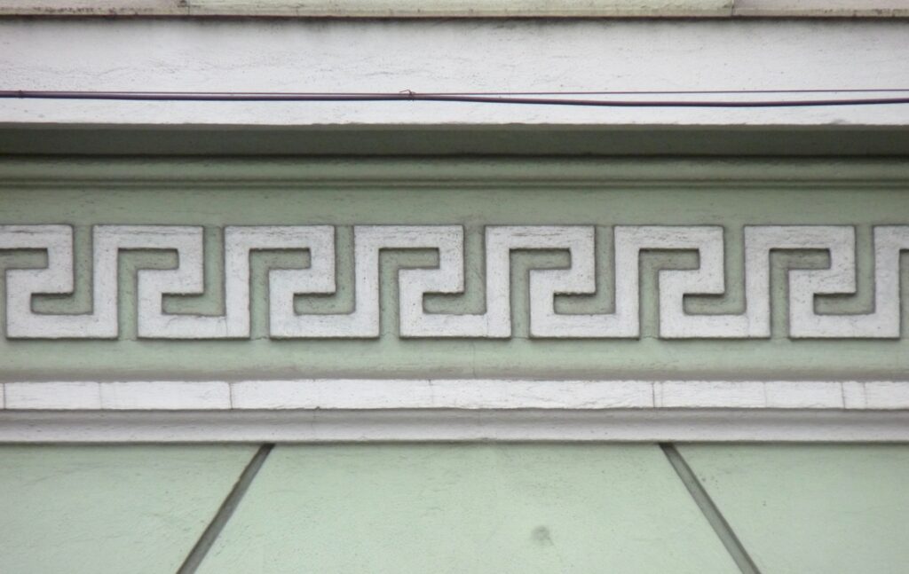 A Hallgatagsághoz páholy páholyháza (Csemadok székház)