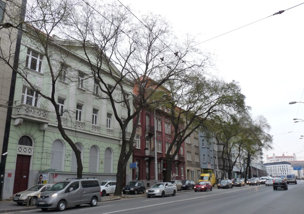 A Hallgatagsághoz páholy páholyháza (Csemadok székház)