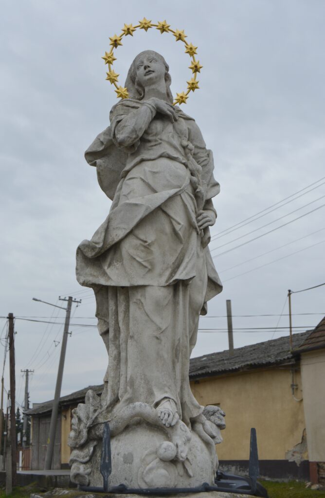 Szűz Mária szeplőtelen fogantatása - szobor
