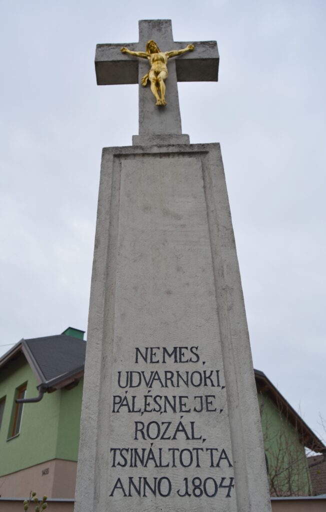 Az Udvarnoki család emlékkeresztje