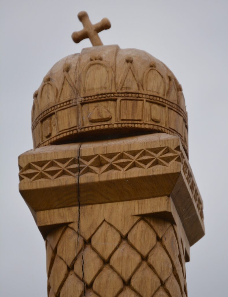 Kopjafa Szent István királyunk emlékére