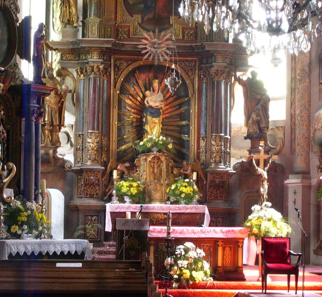 Kisboldogasszony plébániatemplom