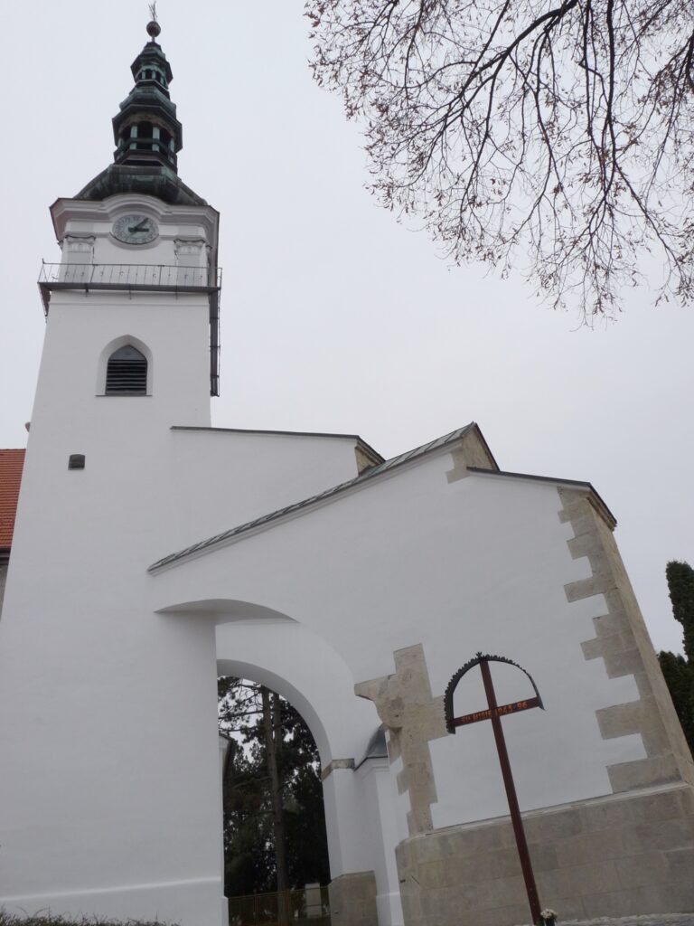 Kisboldogasszony plébániatemplom