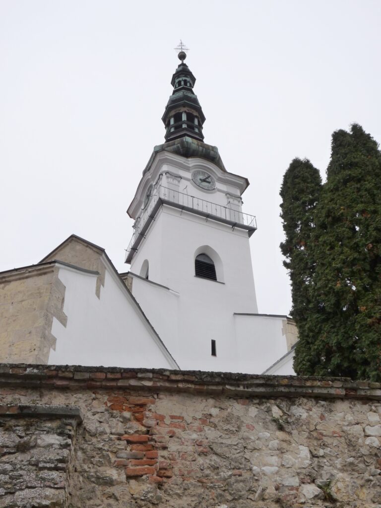 Kisboldogasszony plébániatemplom