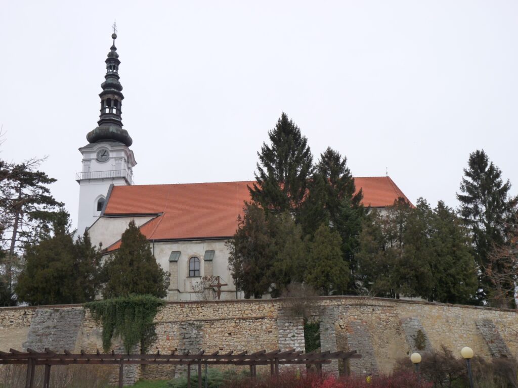 Kisboldogasszony plébániatemplom