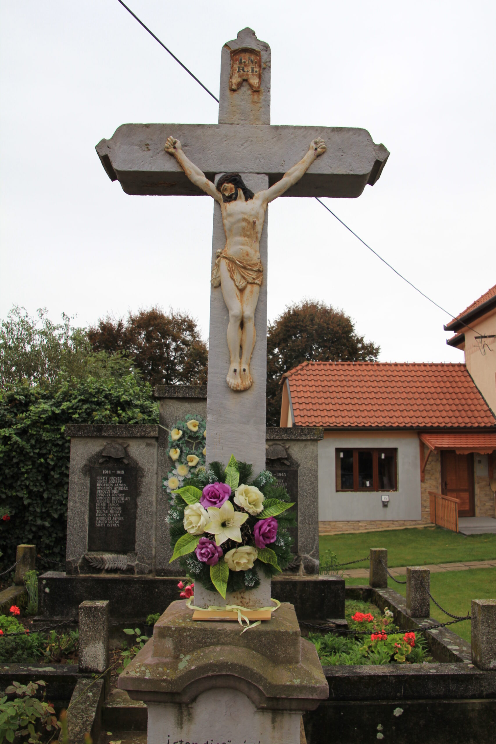 Templomkerti vagy Czibula-kereszt