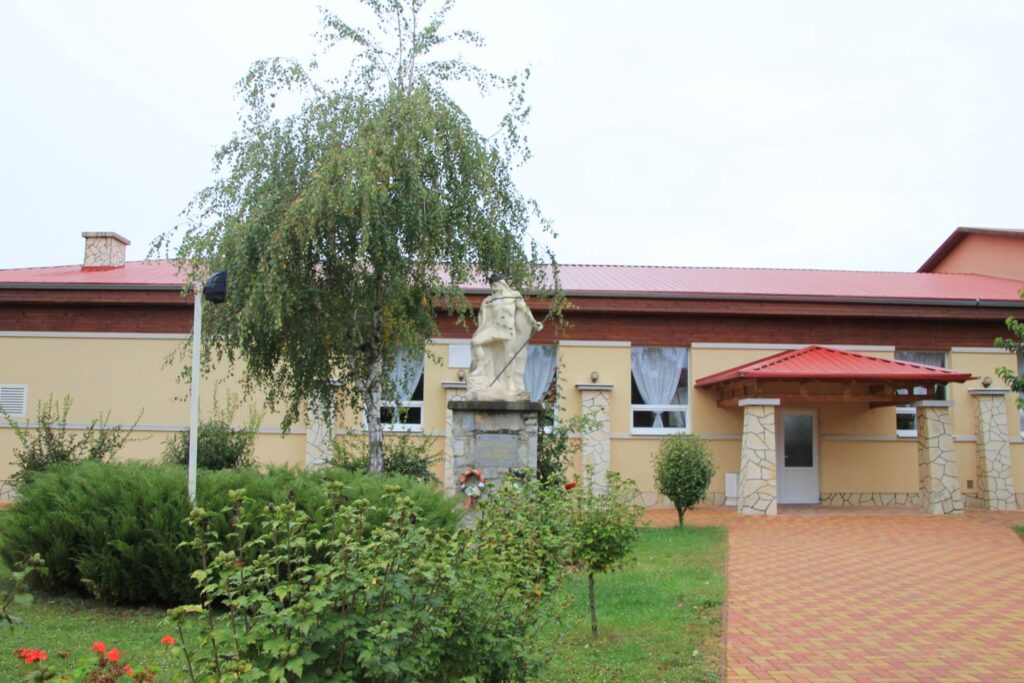 Szent István-szobor