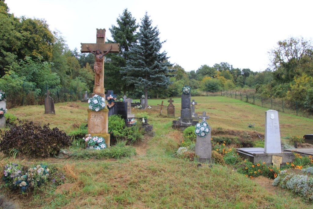 Régi központi temetői nagykereszt