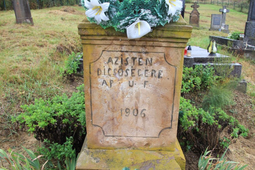 Régi központi temetői nagykereszt