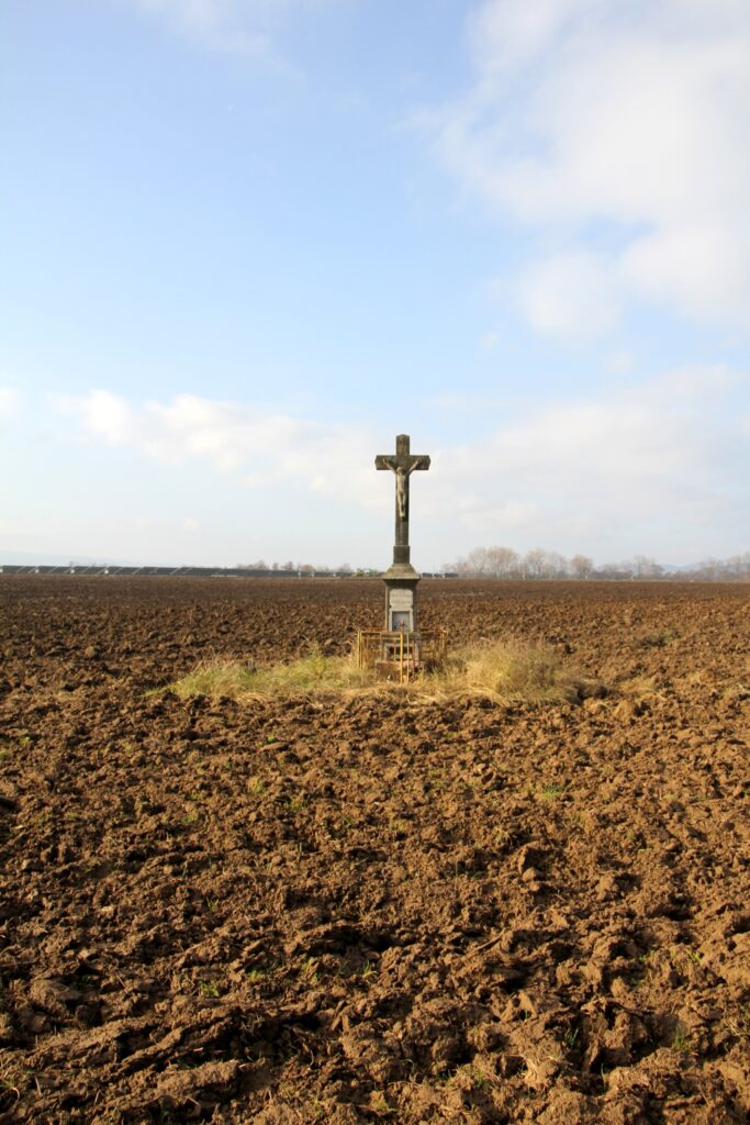 A Galamija parcellán álló kereszt