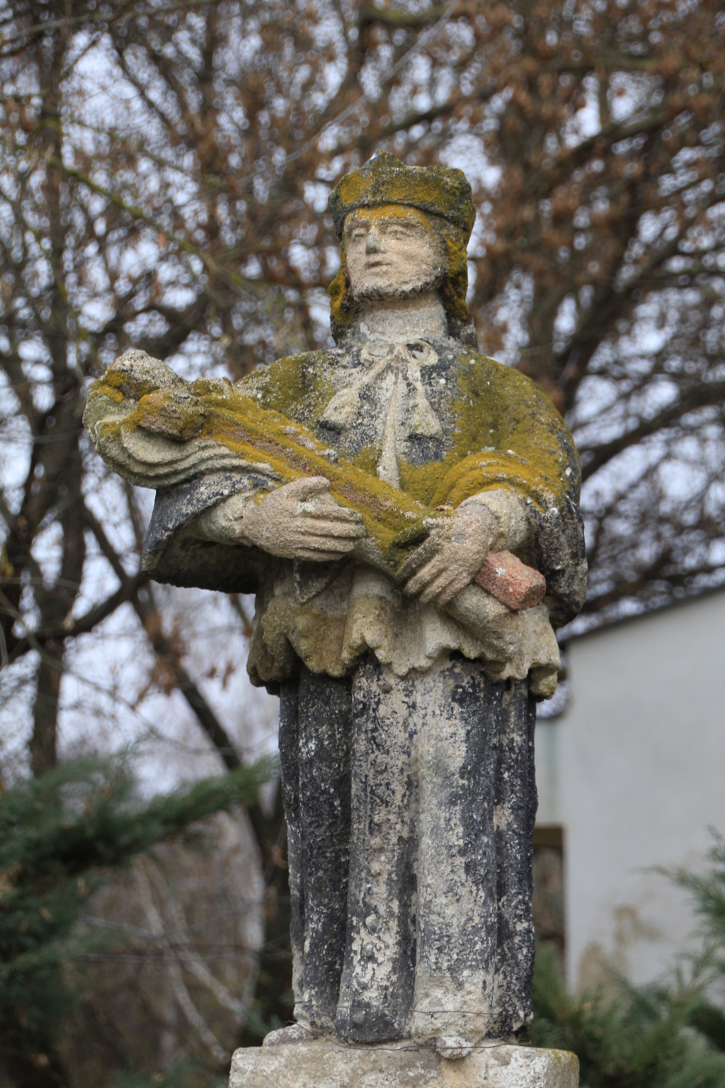 Nepomuki Szent János-szobra