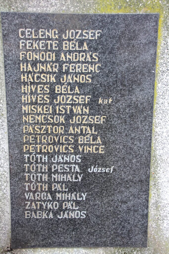 A Két világháború hősi halottainak emlékműve