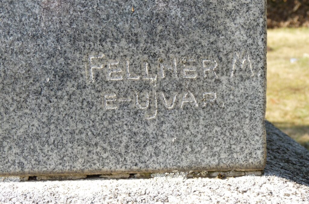 Központi kereszt és 1. világháborús emlék