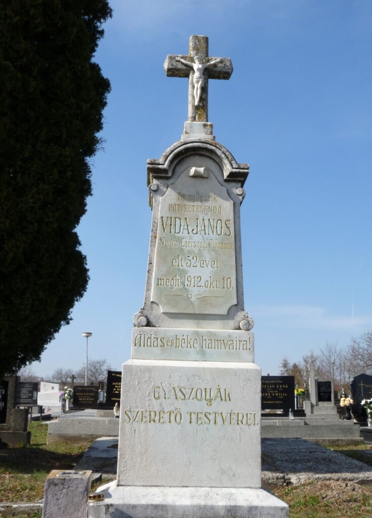 Vida János plébános sírja