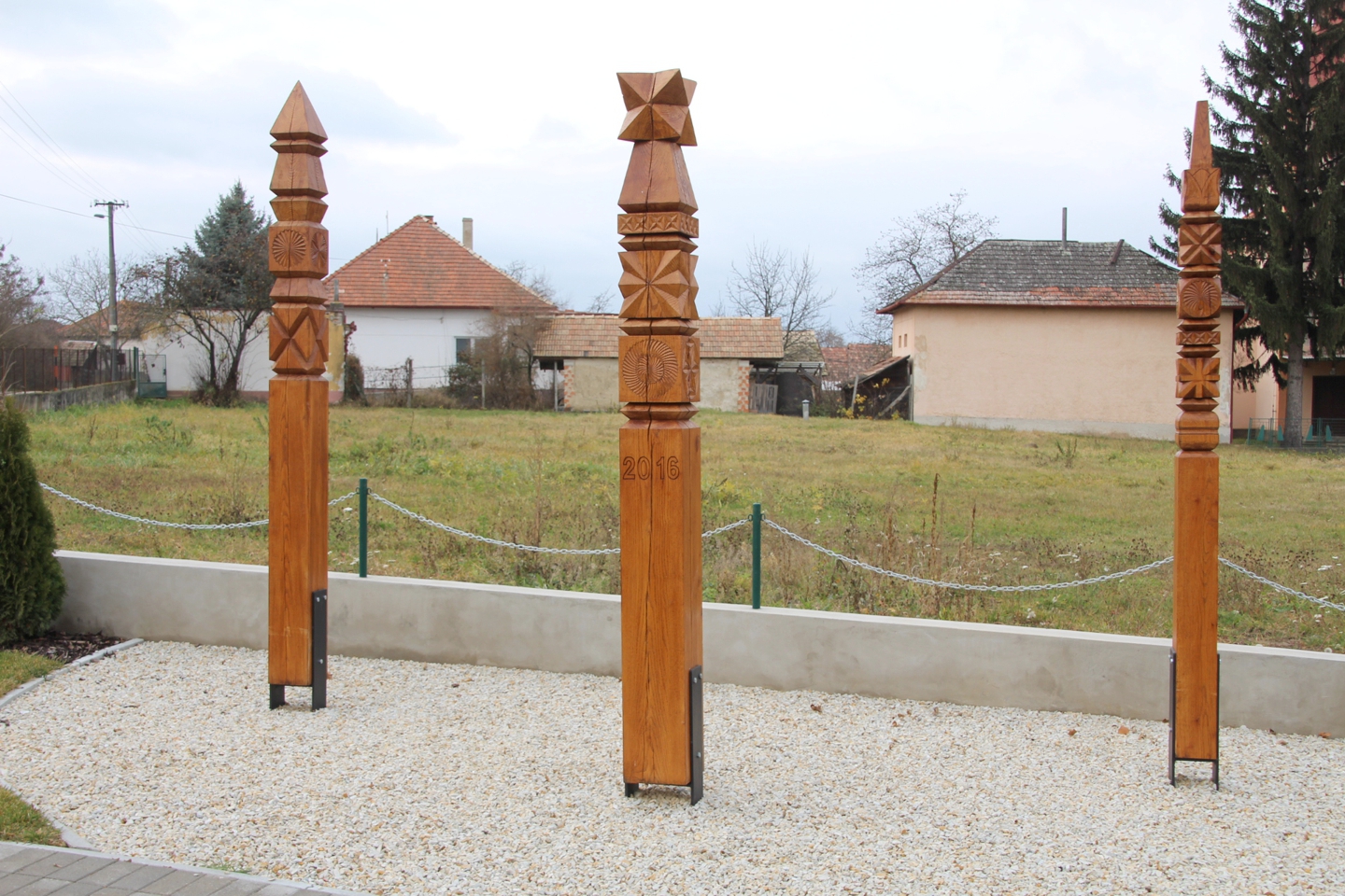 Kopjafák Érsekkétyen