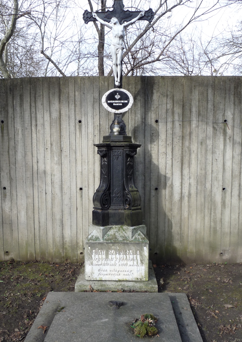 Füzy Szaniszló sírja