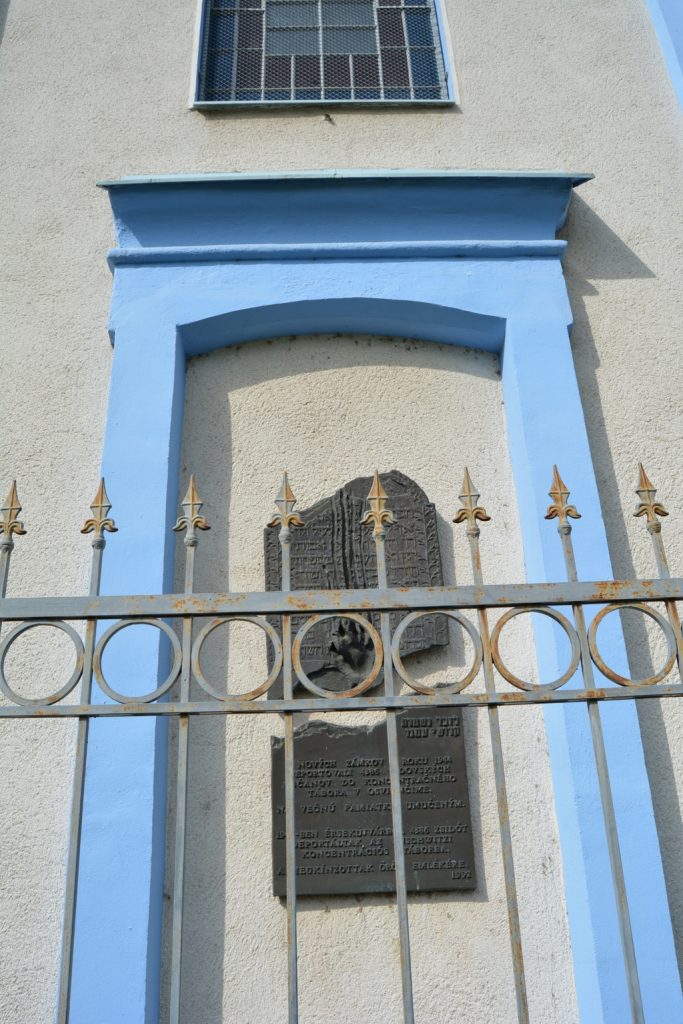 ersekujvar-ortodox-zsinagoga (12)