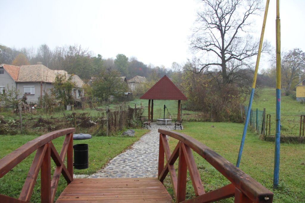 galabocs-falu-kutja-1