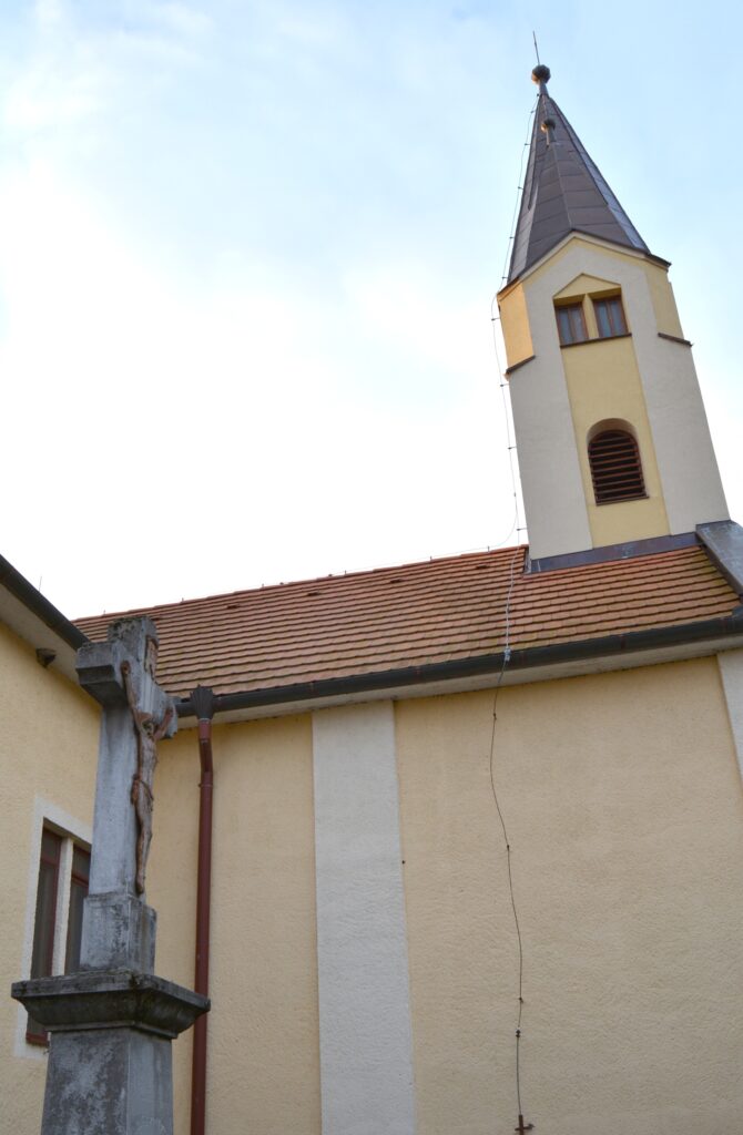 aha-templomkerti-kereszt (5)