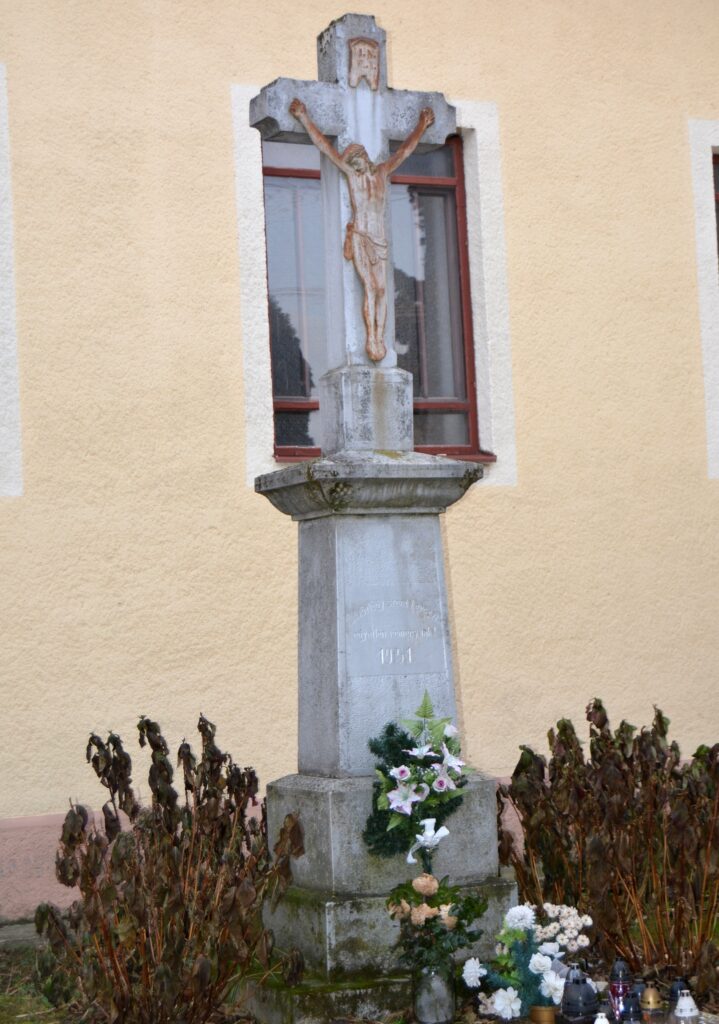 aha-templomkerti-kereszt (3)