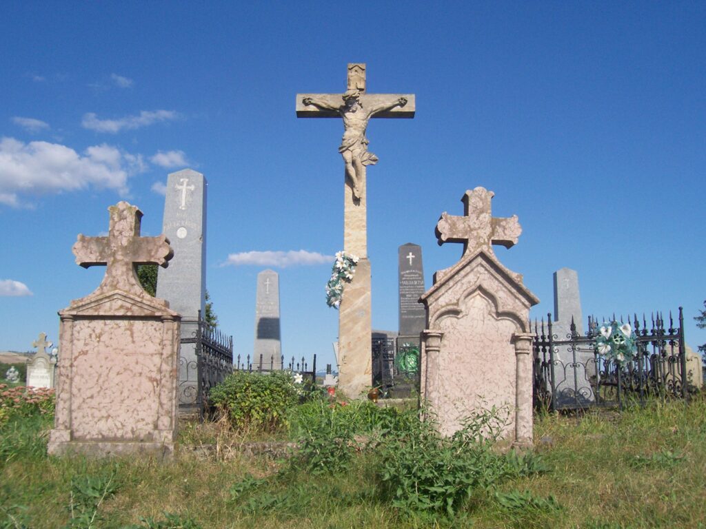 kohidgyarmat-kistatai-temeto-nagykeresztje-3