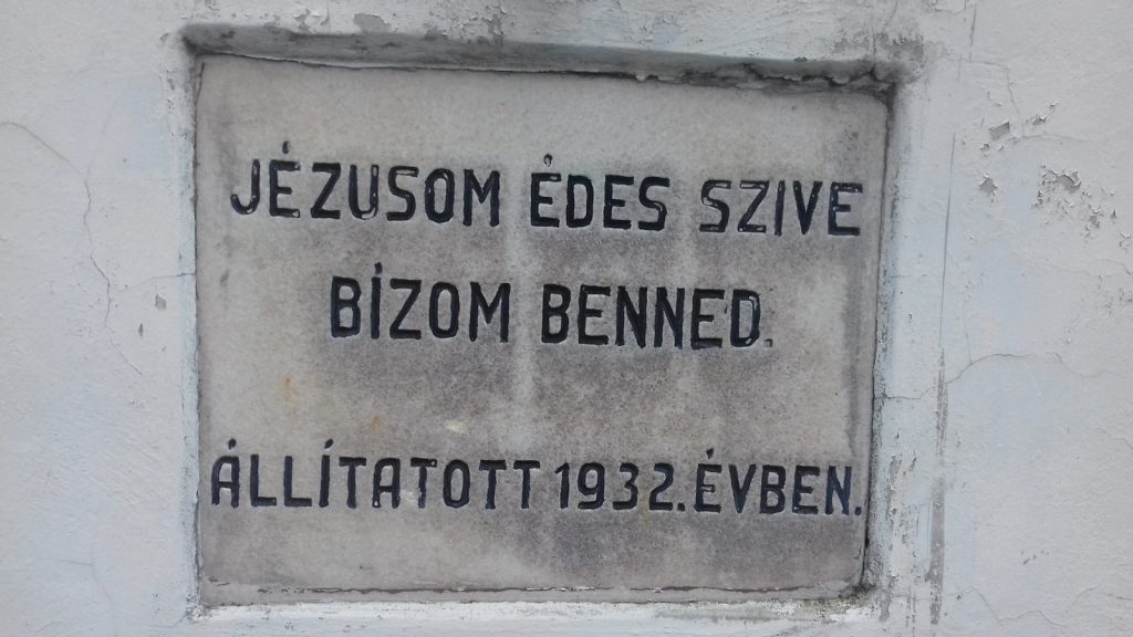 kohidgyarmat-szoborfulkes keposzlop-gurgyali-temeto-felirat