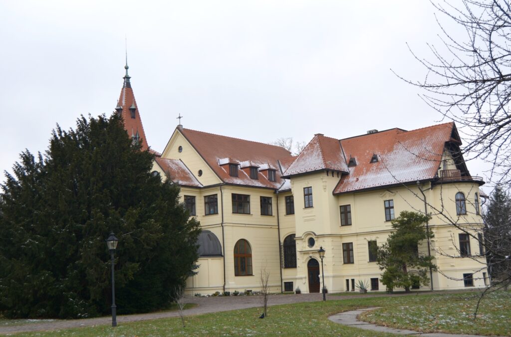 forev-pozsony-csaky-kastely (2)